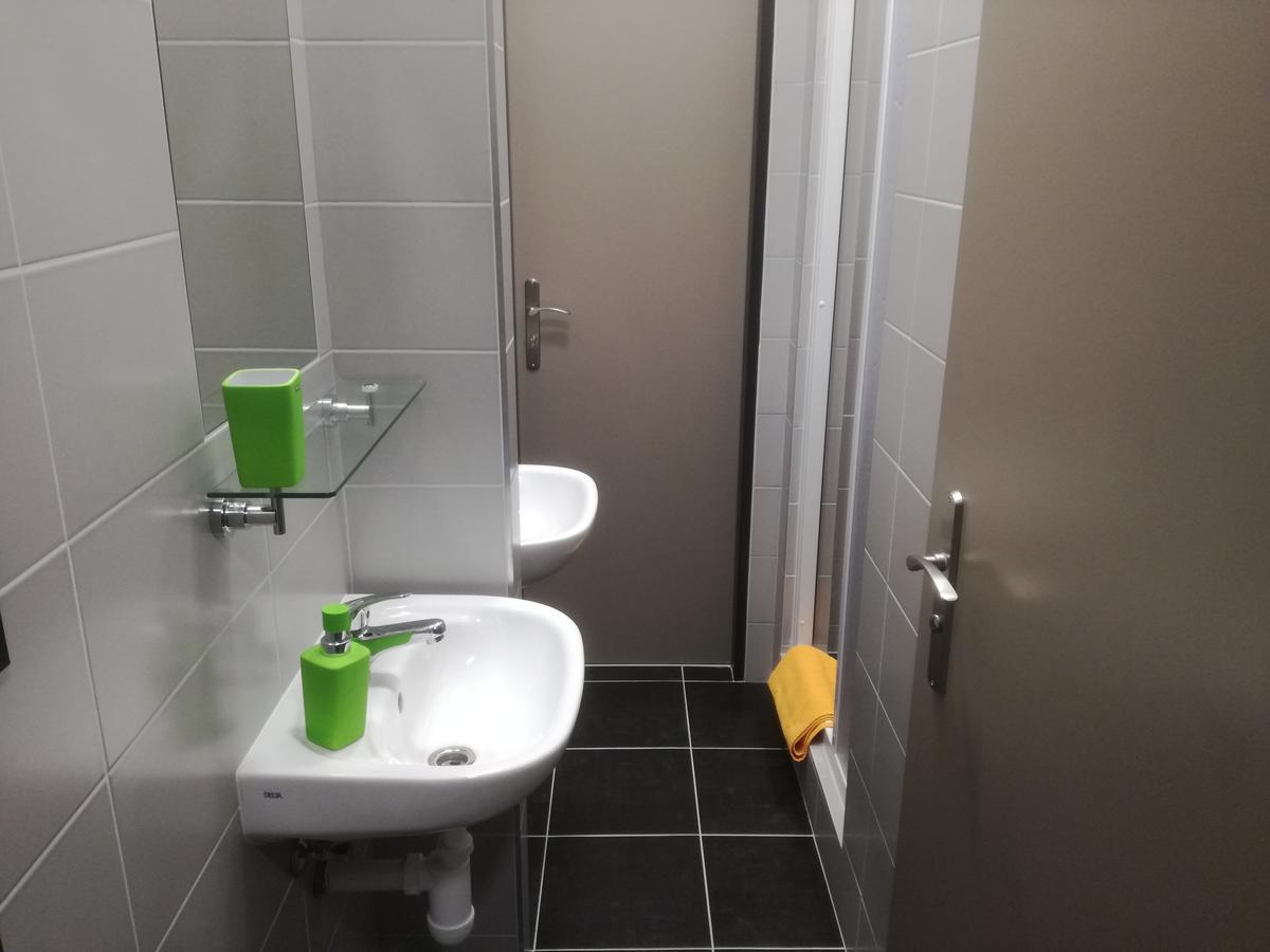 Sporthotel Zimni Stadion Benesov Benesov  Dış mekan fotoğraf