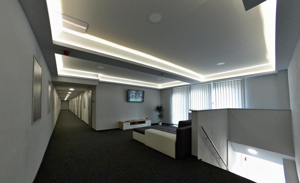 Sporthotel Zimni Stadion Benesov Benesov  Dış mekan fotoğraf